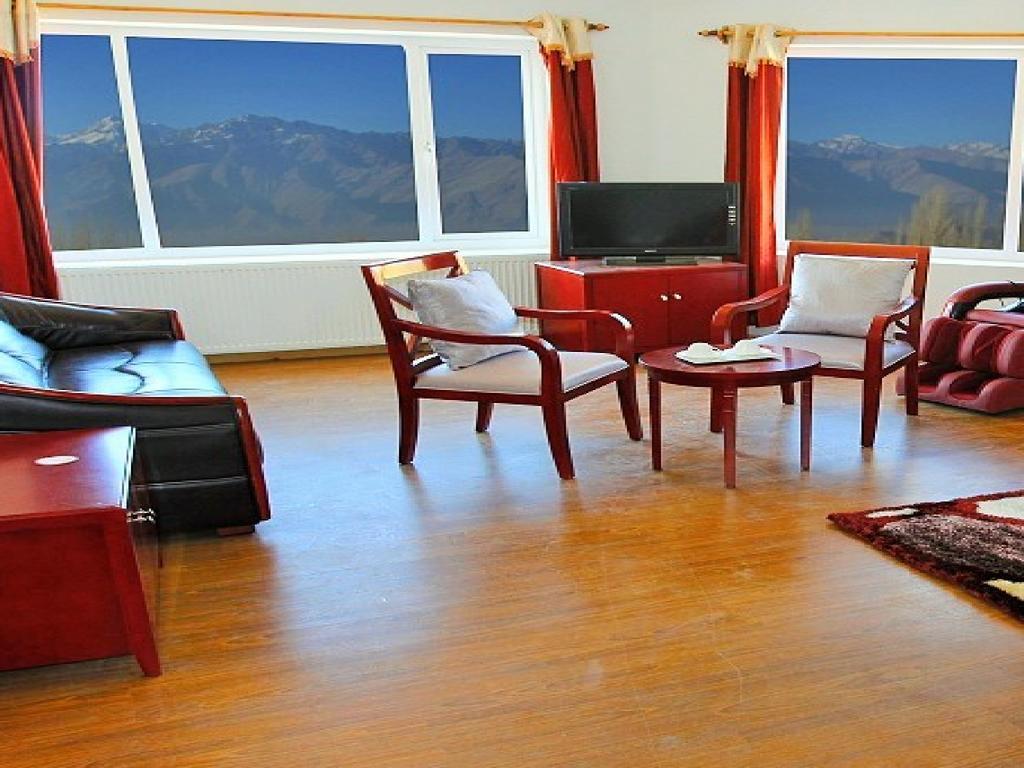 Hotel TIH The Zen Ladakh Leh Exterior foto